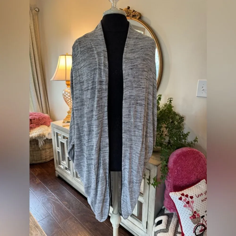 Long black-and-white cardigan, size med